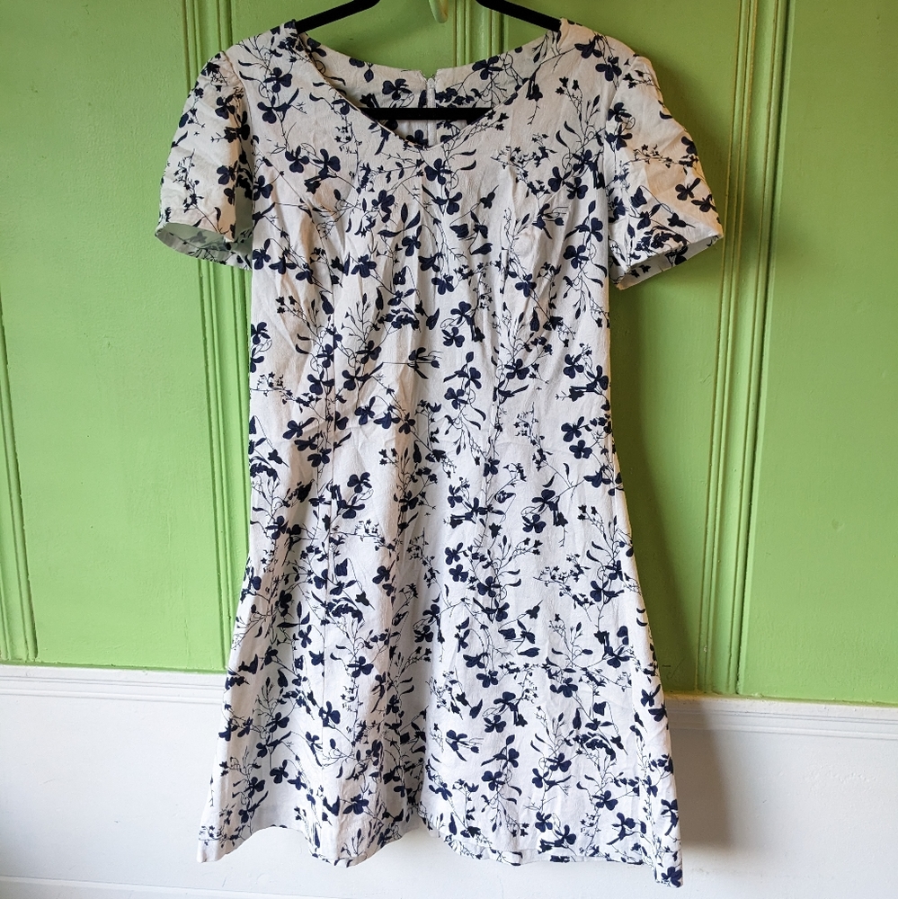 Lovely day dress with blue flowers